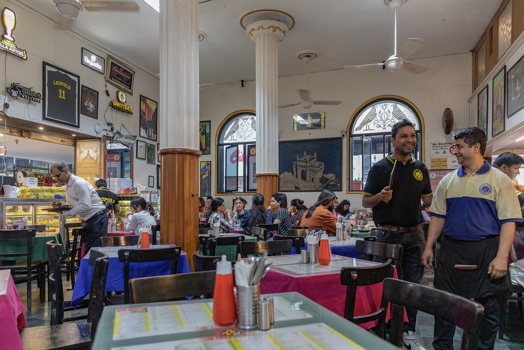The Culinary Soul of Maximum City: 5 Unique Mumbai Food Experiences You Can’t Miss