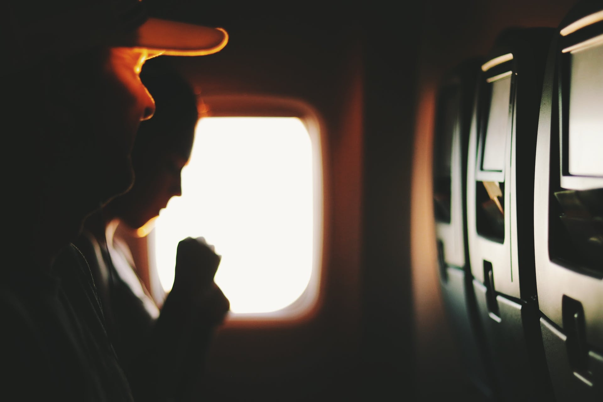 Never Fly Hungover: The Viral Reddit Rule for Surviving Long-Haul Economy